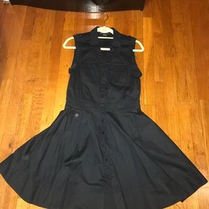 Women’s sleeveless shirt dress